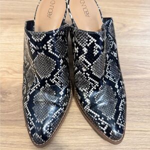 Abound Snakeskin Pattern Mules - Black and Gray